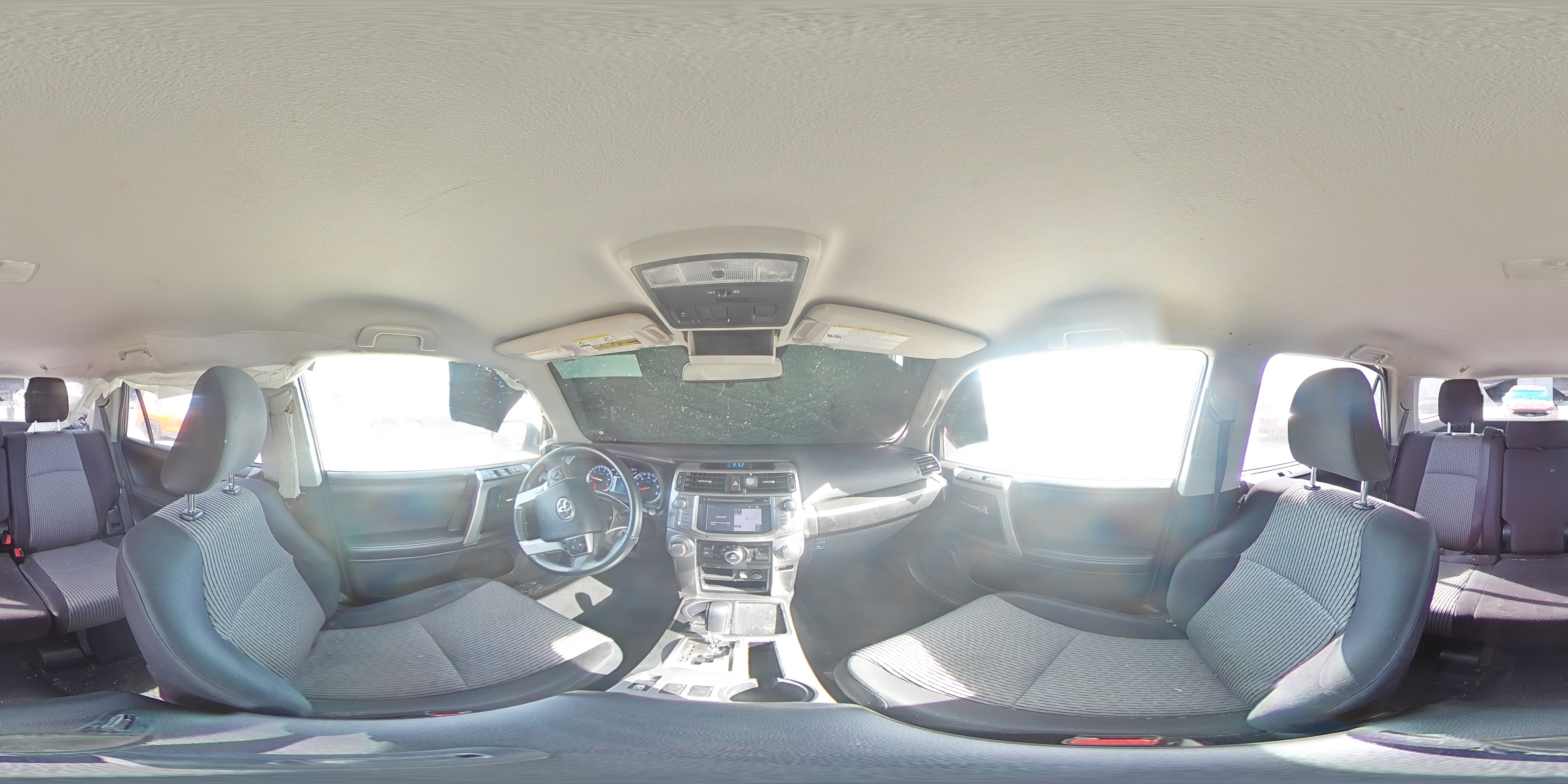 2015 Toyota 4Runner - Image 13