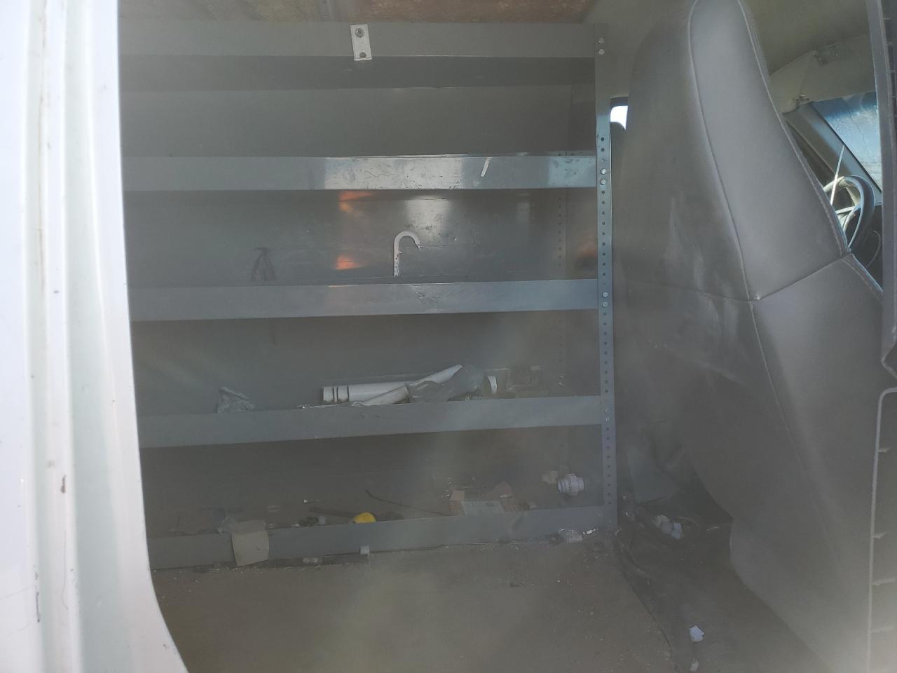 2009 Chevrolet Express - Image 12