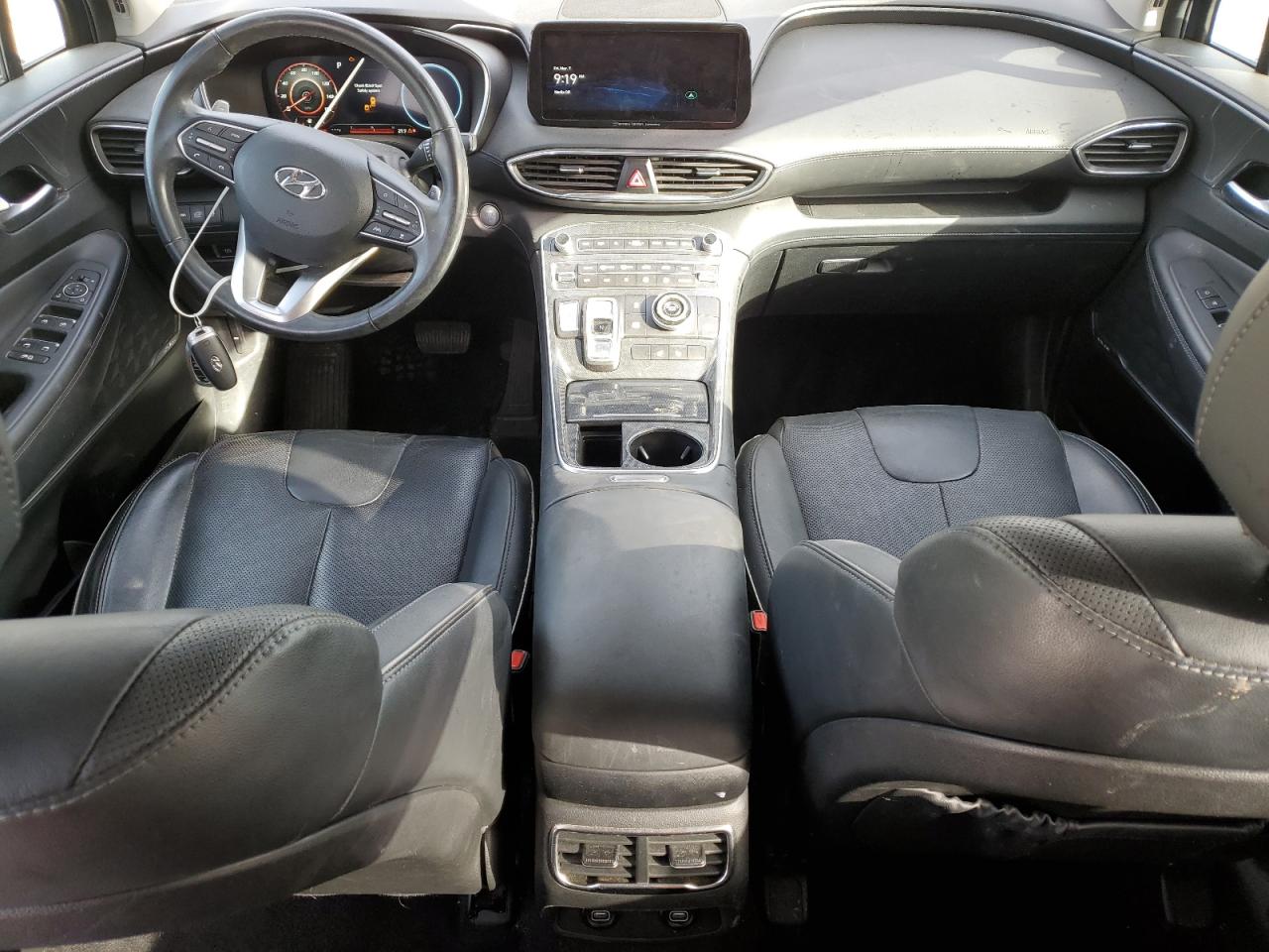 2022 Hyundai Santa Fe - Image 8