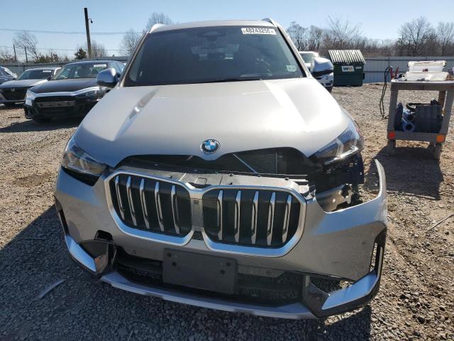  BMW X1 2023 Srebrny