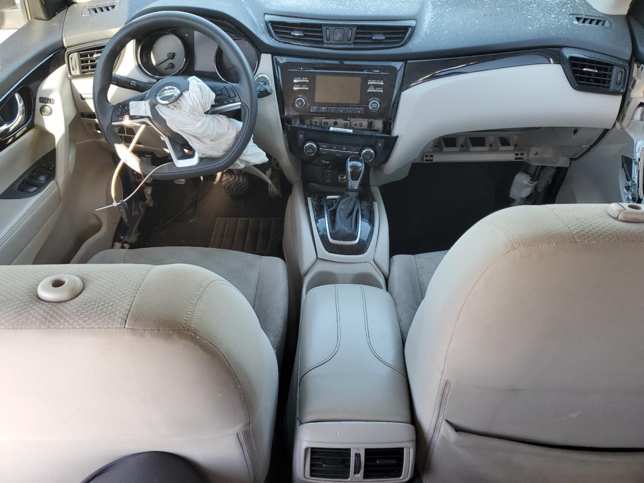 JN1BJ1CP9JW105268 NISSAN ROGUE 2018