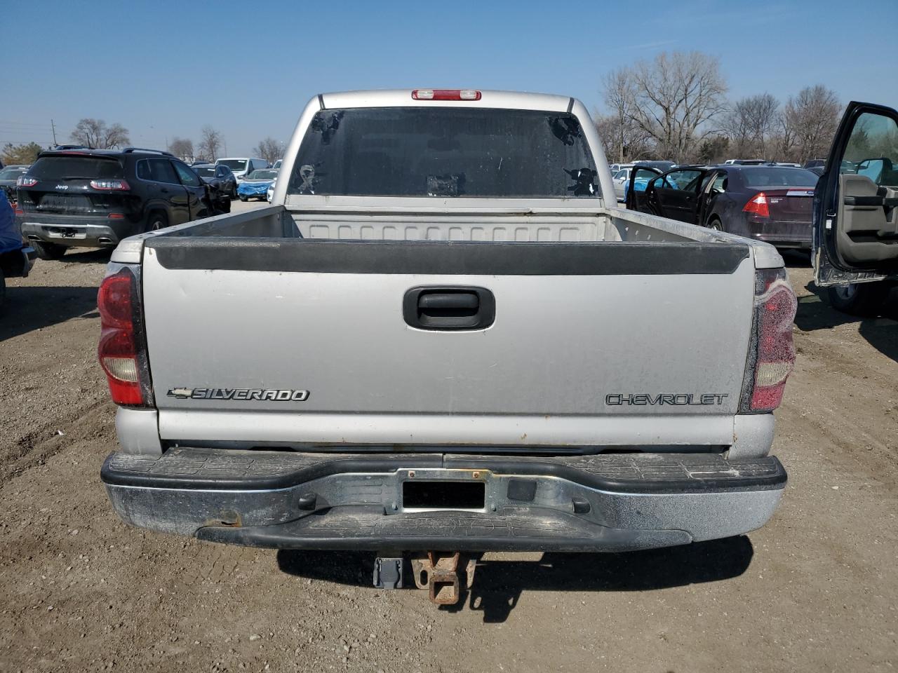 2005 Chevrolet Silverado - Image 6