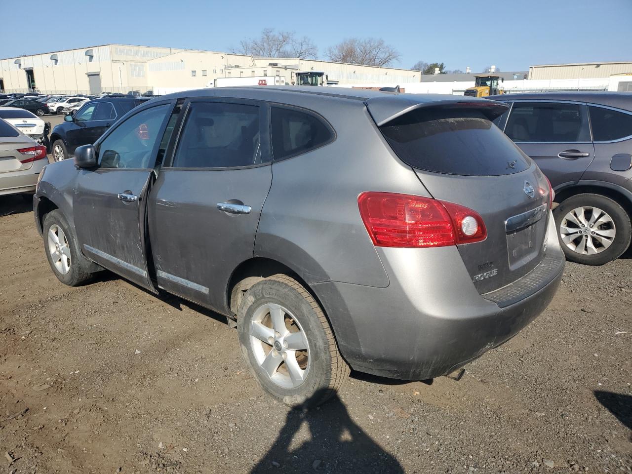 2012 Nissan Rogue - Image 2