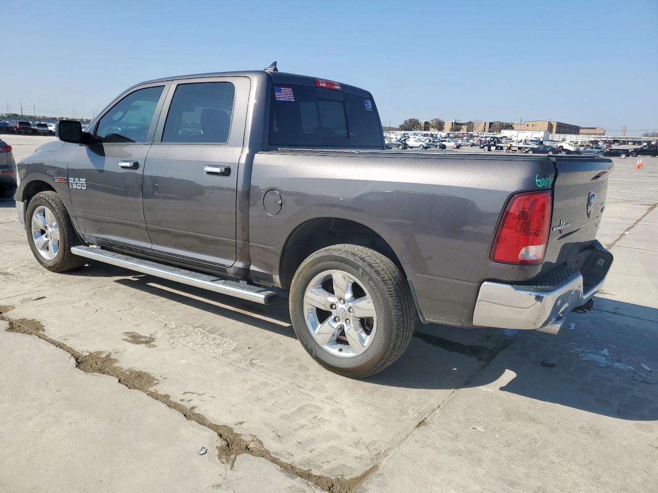 2015 RAM 1500 - Image 2