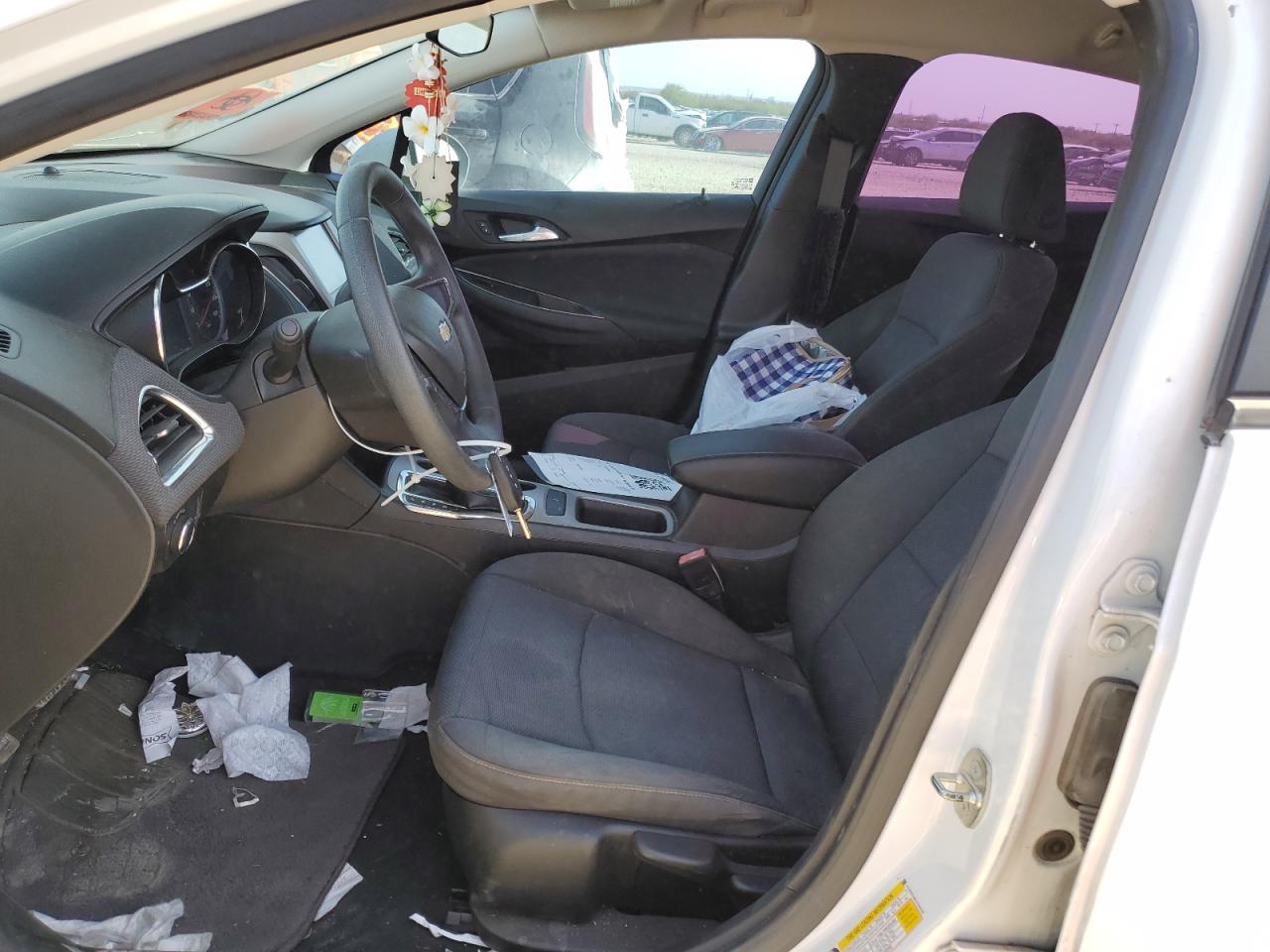 1G1BC5SM5J7204100 CHEVROLET CRUZE 2018