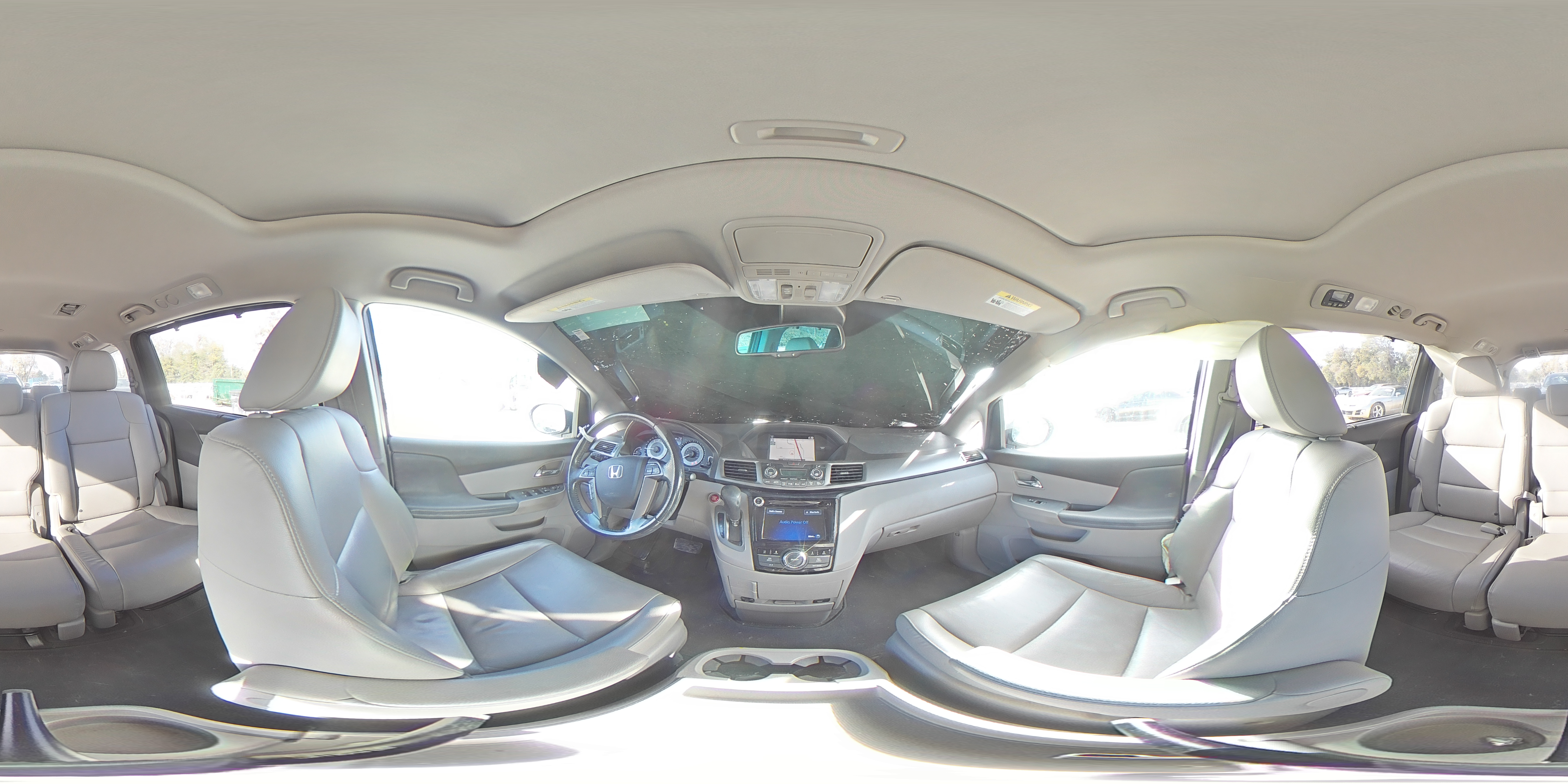 2016 Honda Odyssey - Image 15