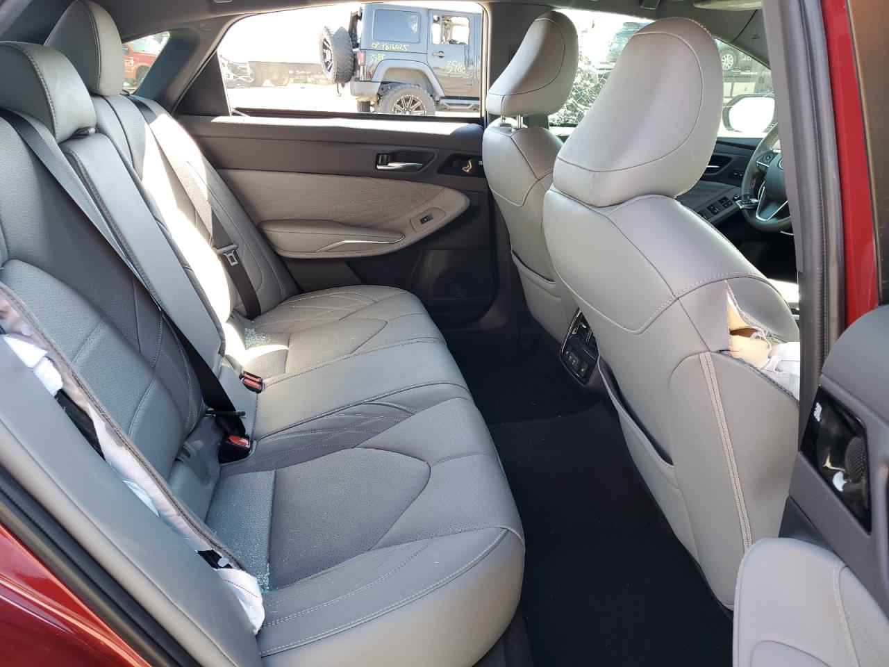 2019 Toyota Avalon - Image 10