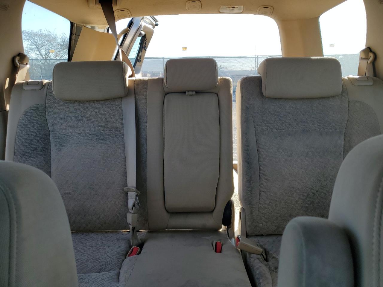 2005 Honda CR-V - Image 10