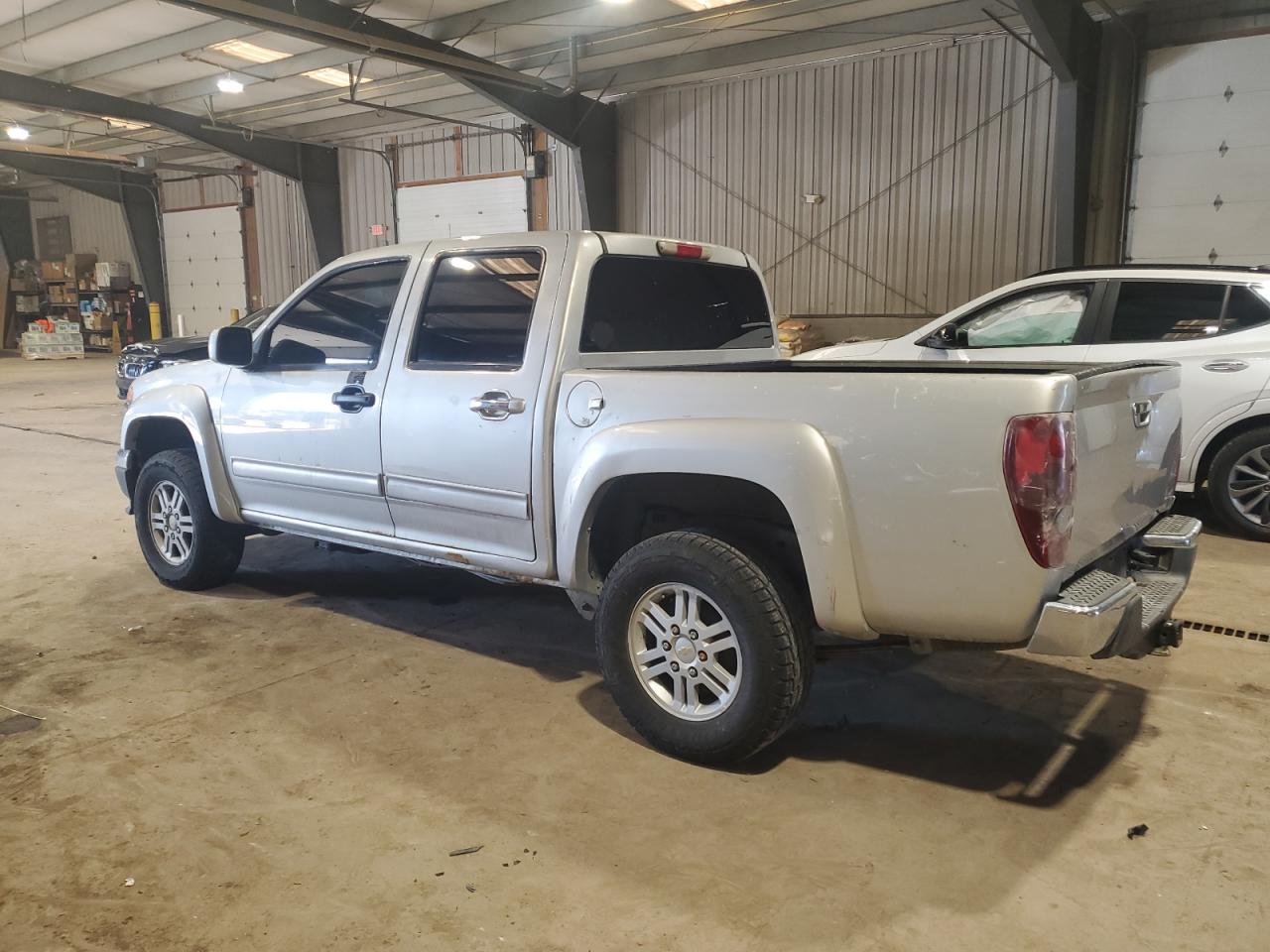 2010 Chevrolet Colorado - Image 2