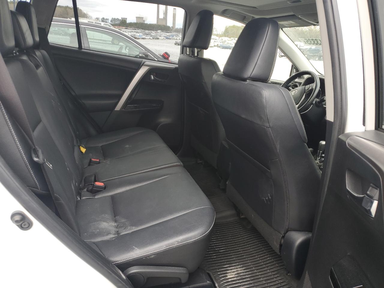 JTMDFREV2GJ055997 TOYOTA RAV4 2016