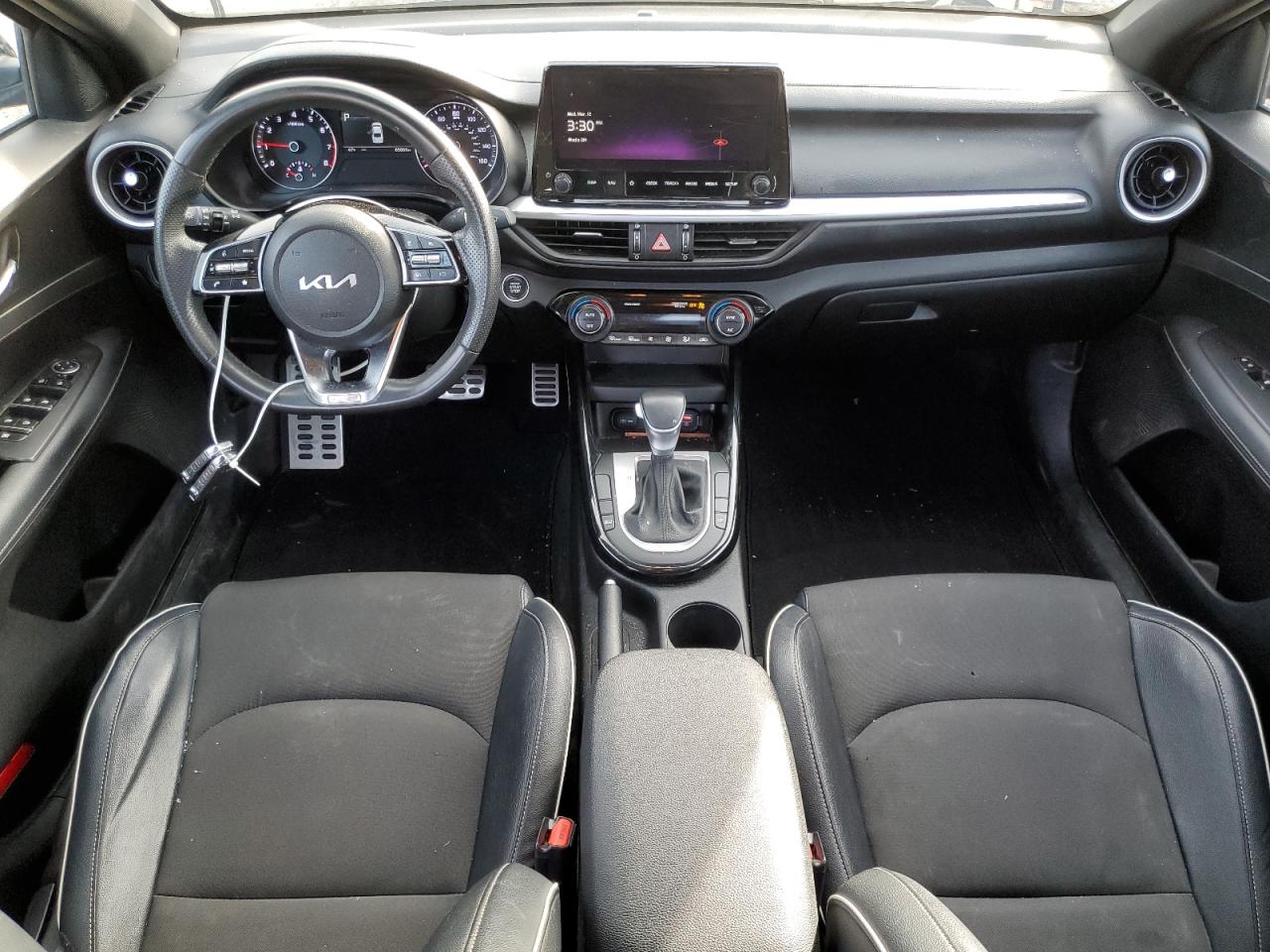 2023 Kia Forte - Image 8