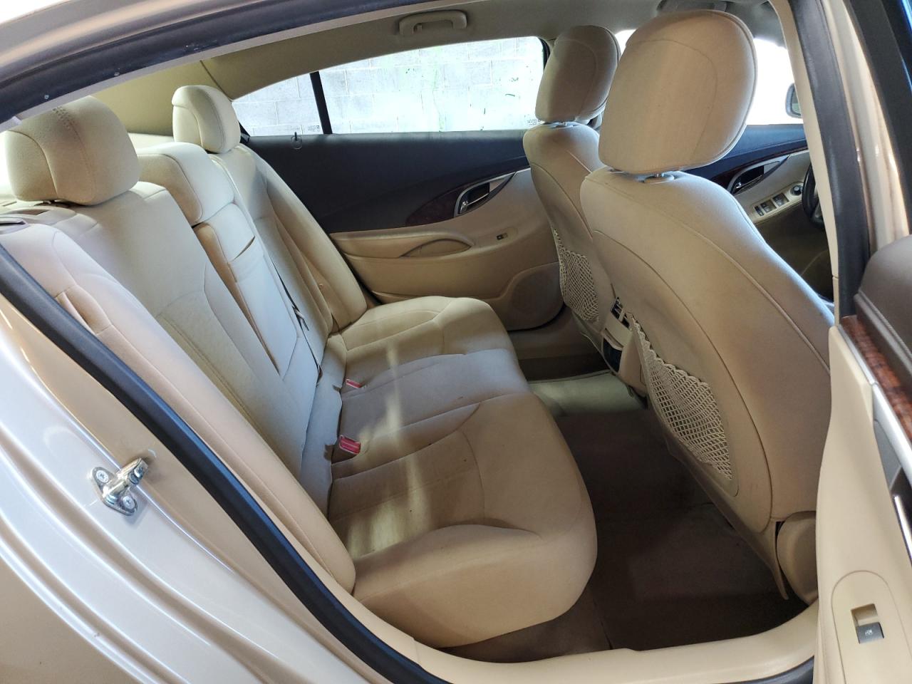 2010 Buick LaCrosse - Image 10