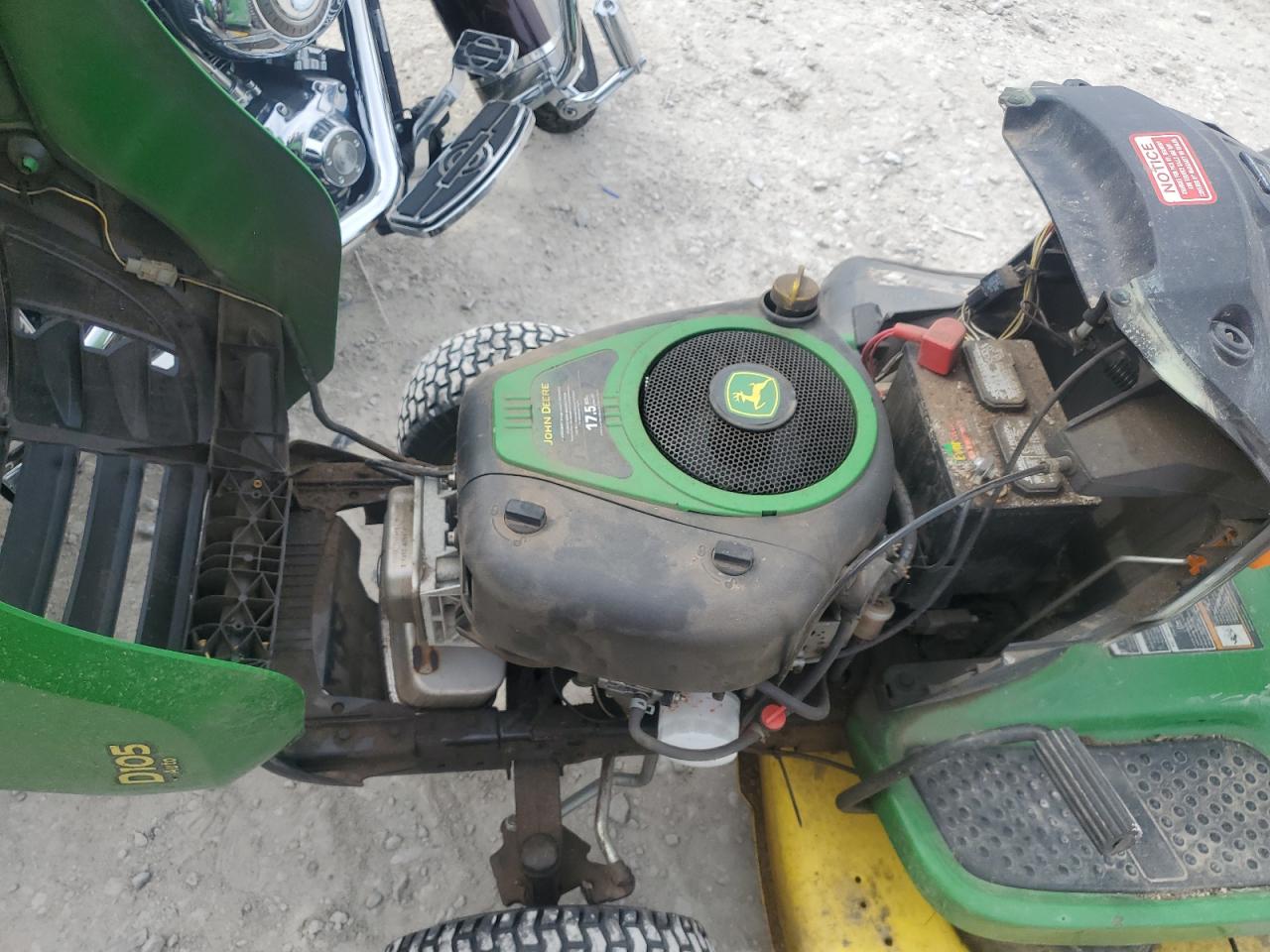 1GXD105EKGG705218 JOHN DEERE LAWNMOWER 2016