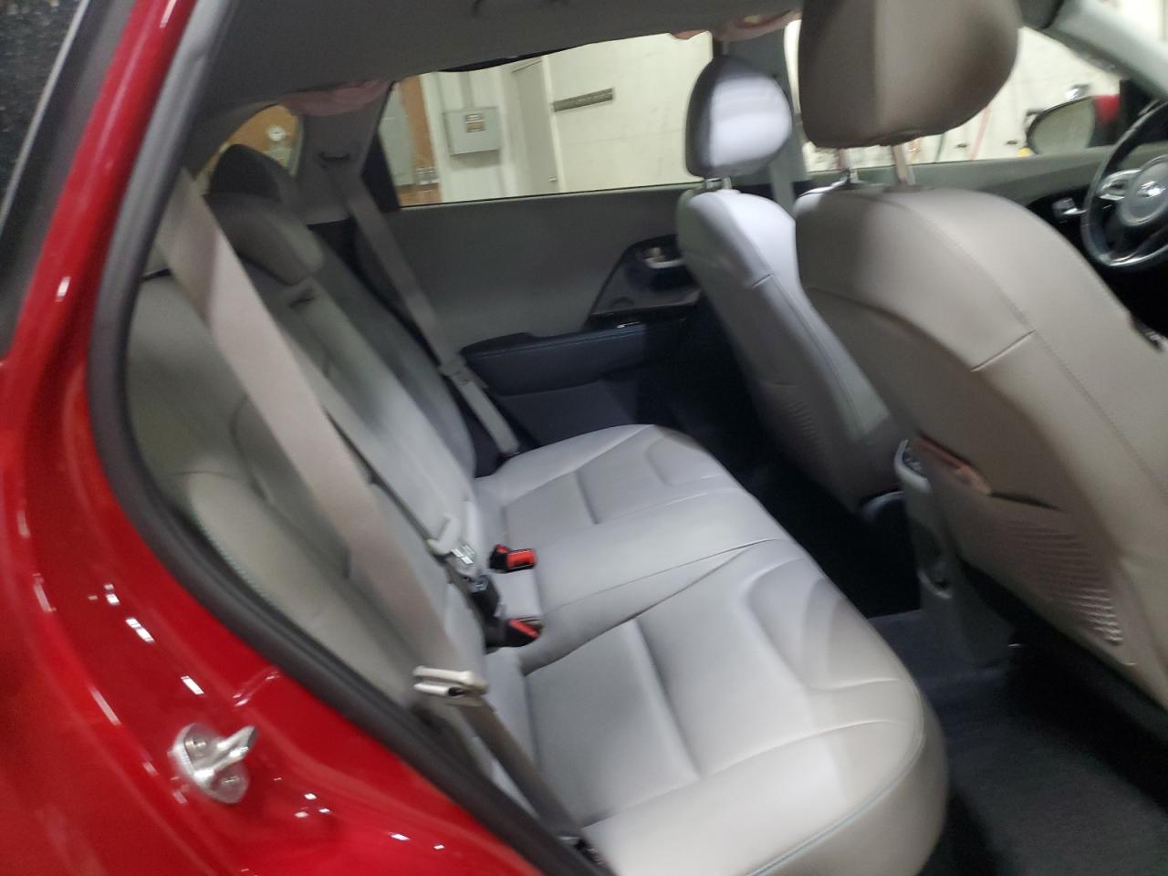 2018 Kia Niro - Image 10