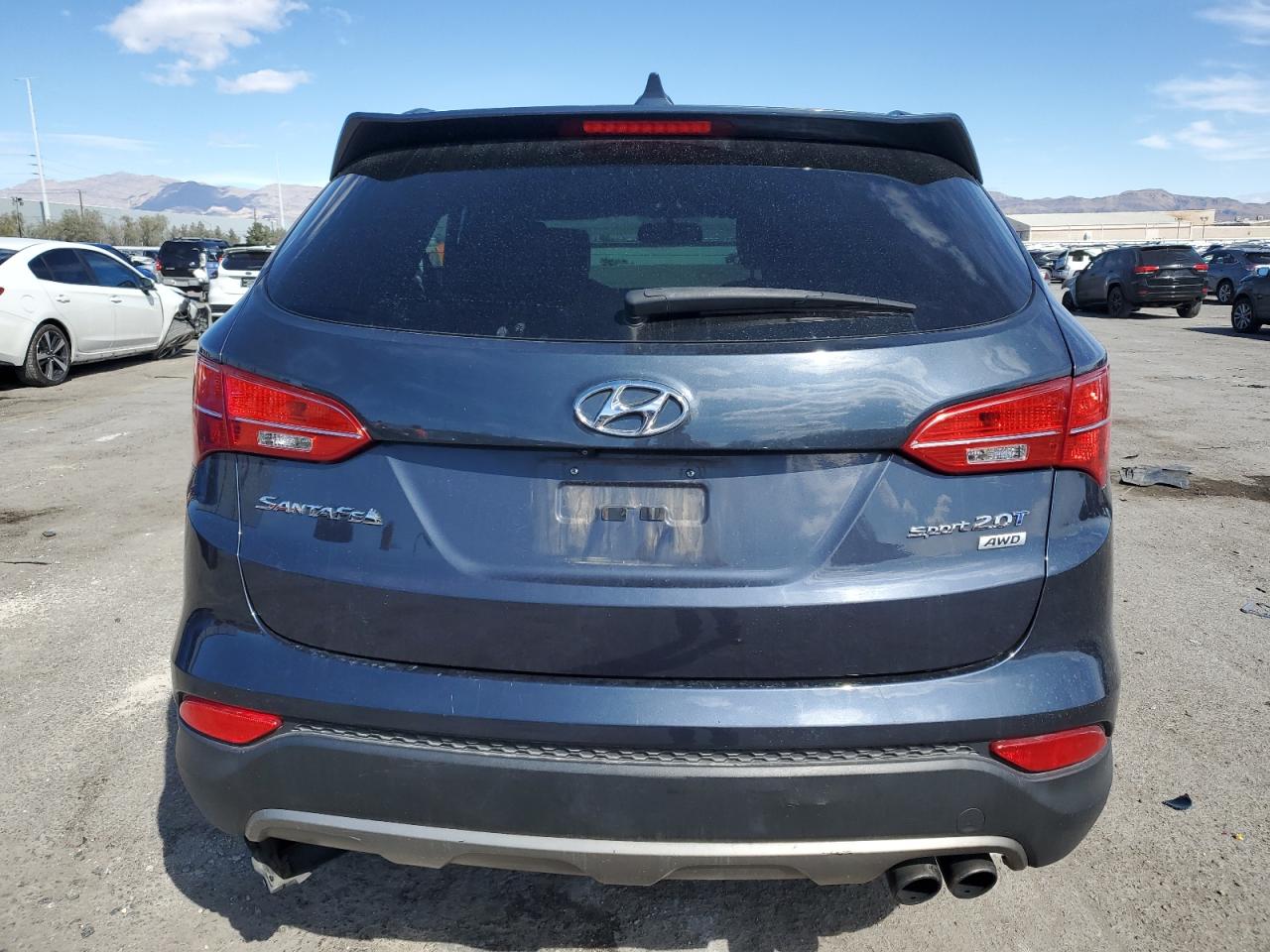 2014 Hyundai Santa Fe - Image 6