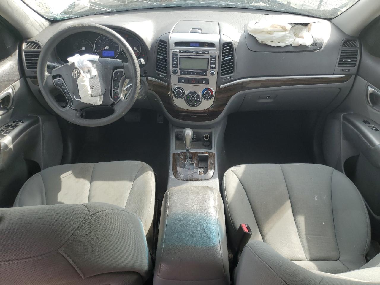 2012 Hyundai Santa Fe - Image 8