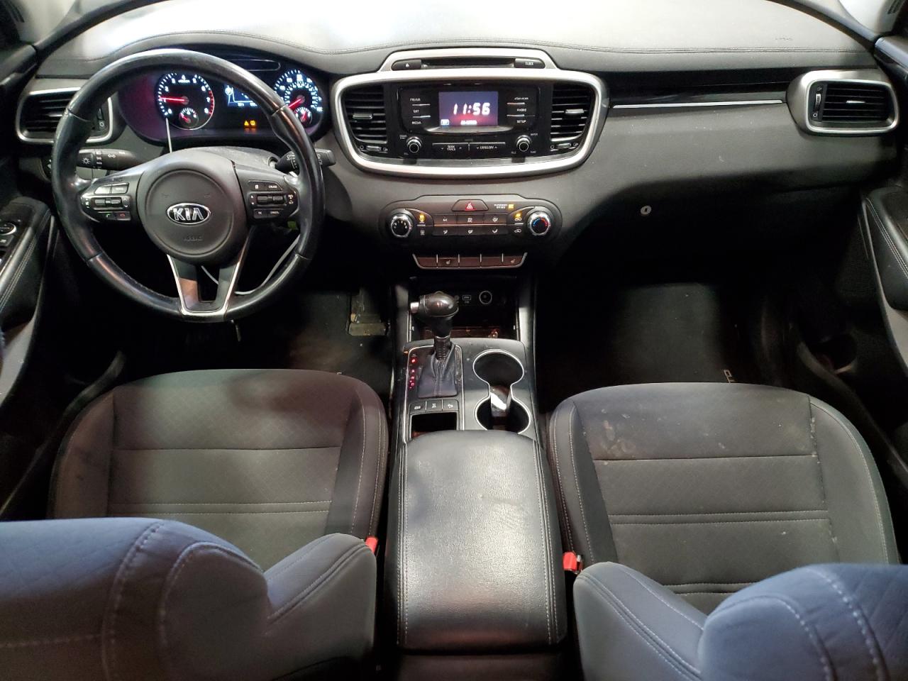 2016 Kia Sorento - Image 8
