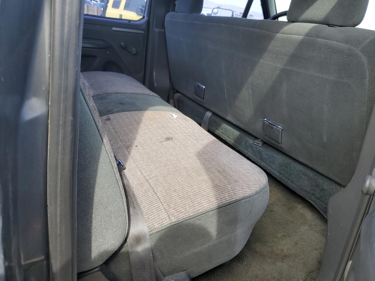 1993 Ford F350 - Image 10