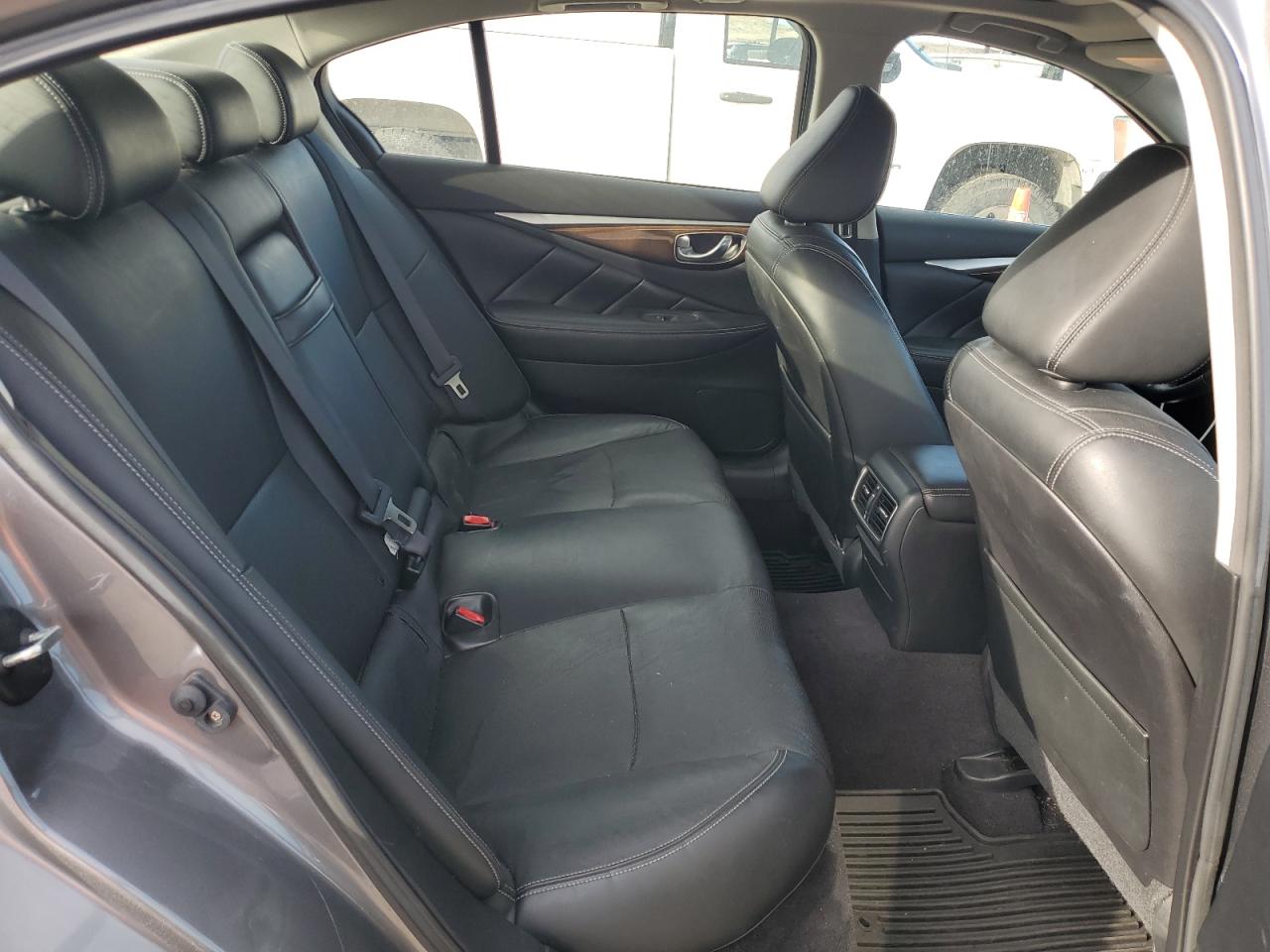2014 Infiniti Q50 - Image 10