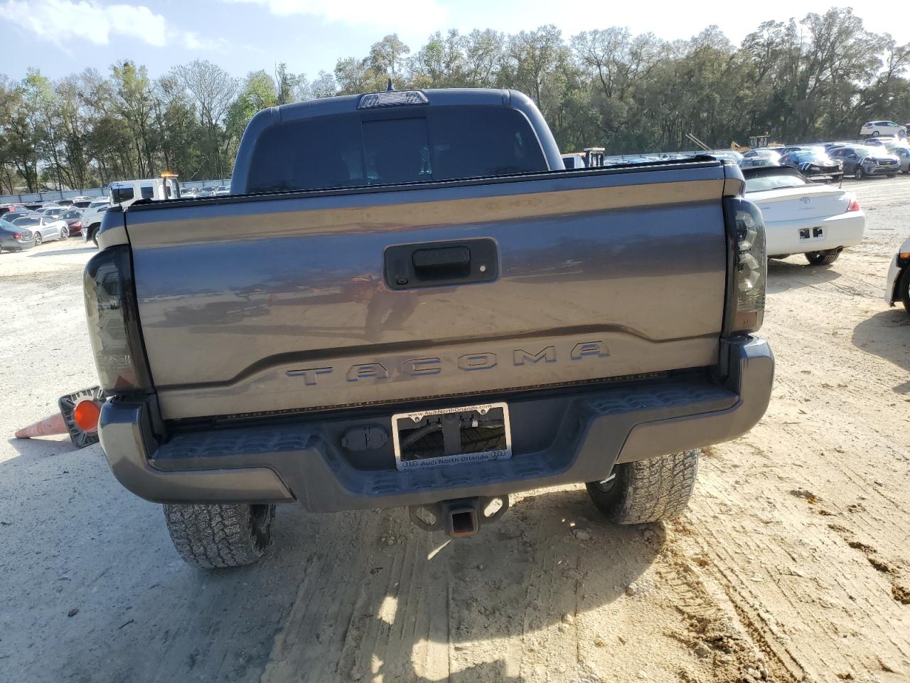 5TFCZ5AN4JX155850 TOYOTA TACOMA 2018