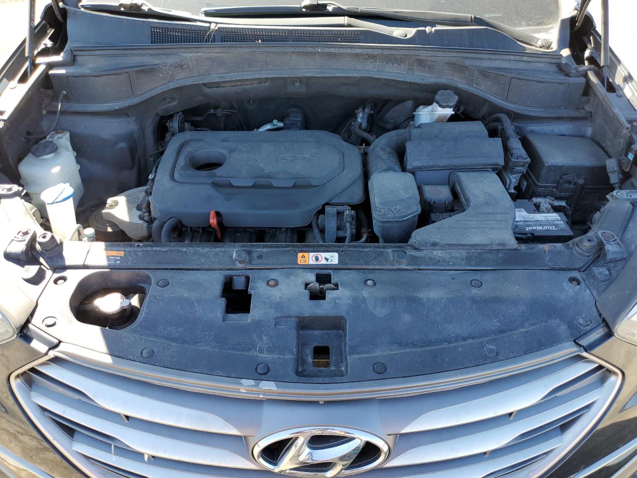 2017 Hyundai Santa Fe - Image 14