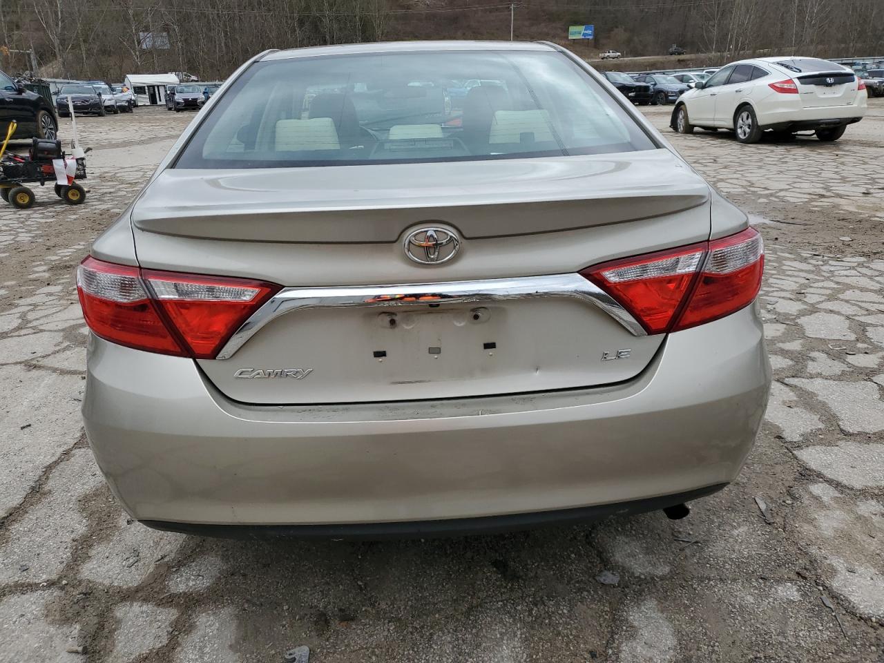 2015 Toyota Camry - Image 6