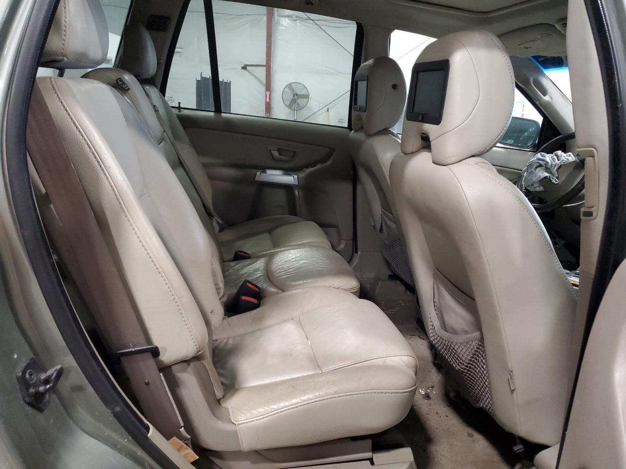 2006 Volvo XC90 - Image 11