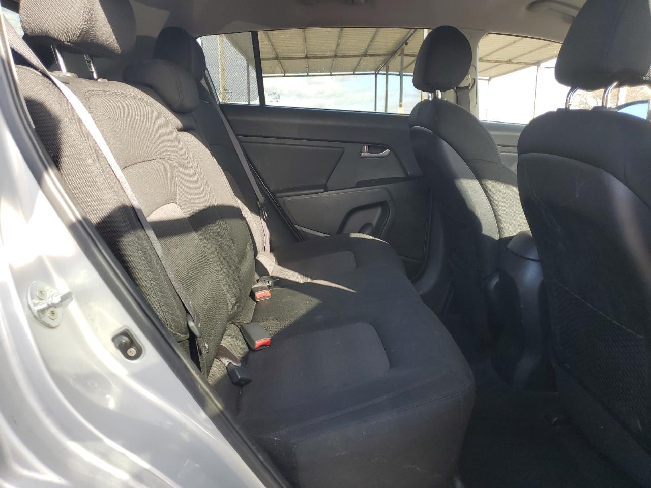 2011 Kia Sportage - Image 11