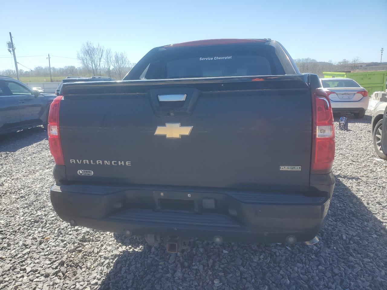 2011 Chevrolet Avalanche - Image 6