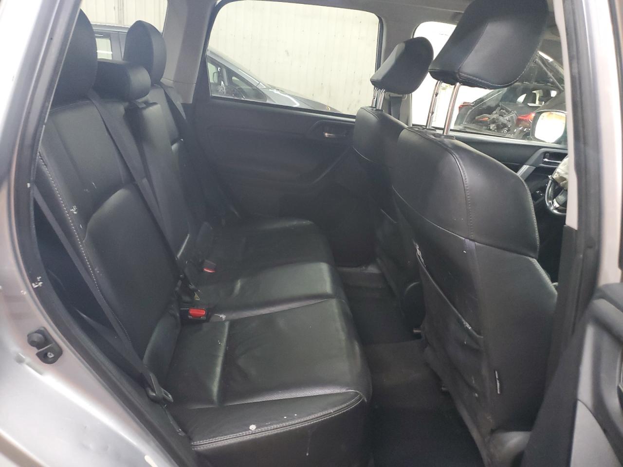 2015 Subaru Forester - Image 11