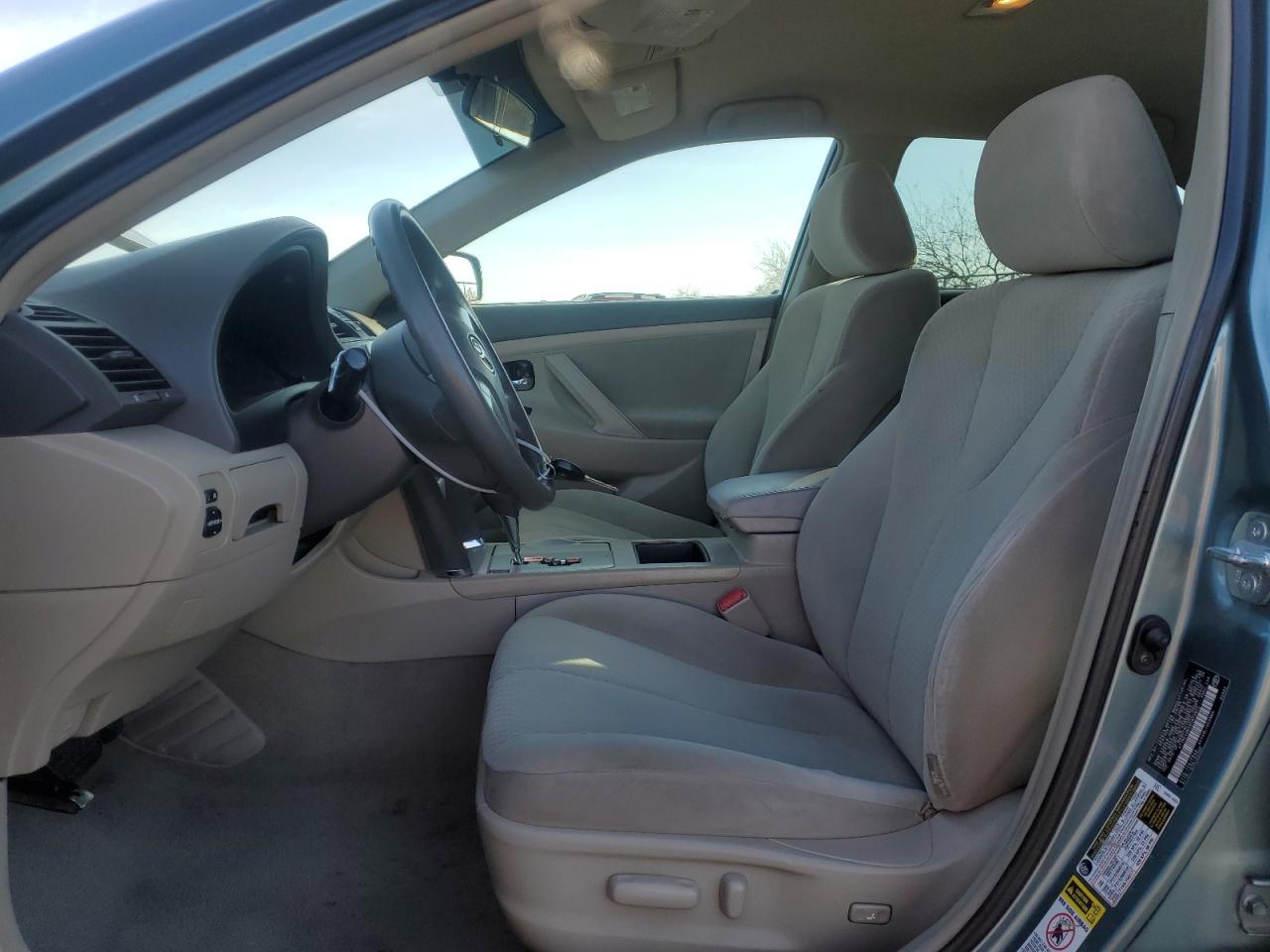 2009 Toyota Camry - Image 7