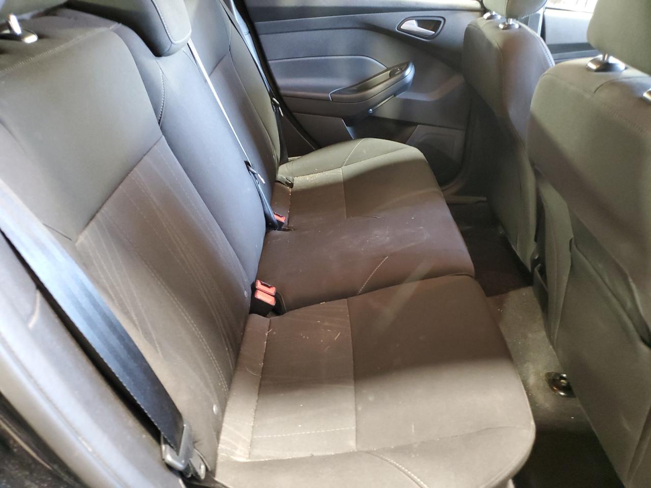1FADP3K27JL233893 FORD FOCUS 2018