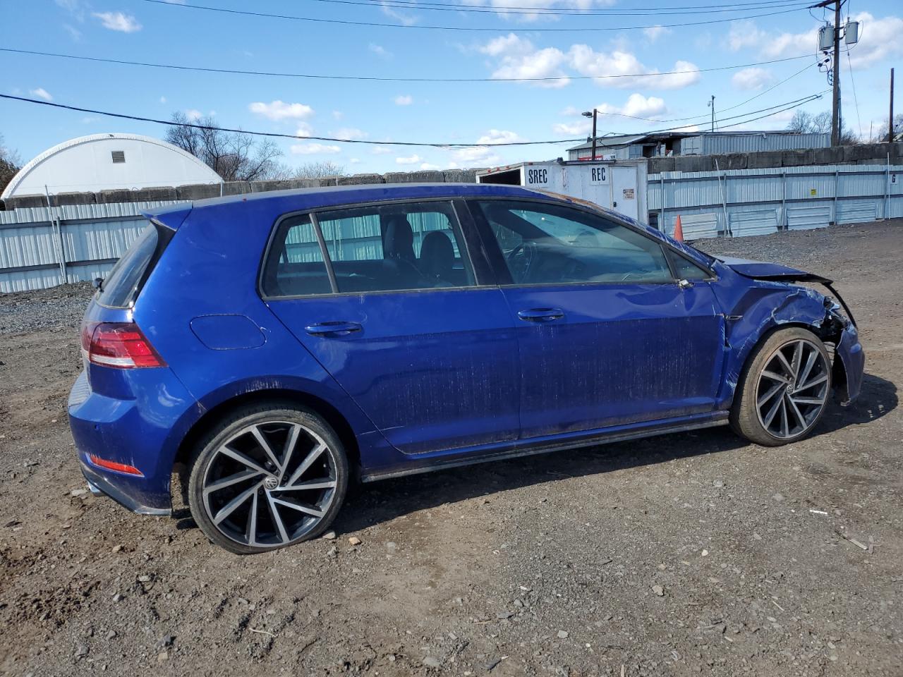 2019 Volkswagen Golf - Image 3