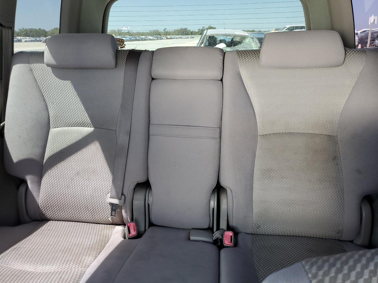 2006 Toyota Highlander - Image 10