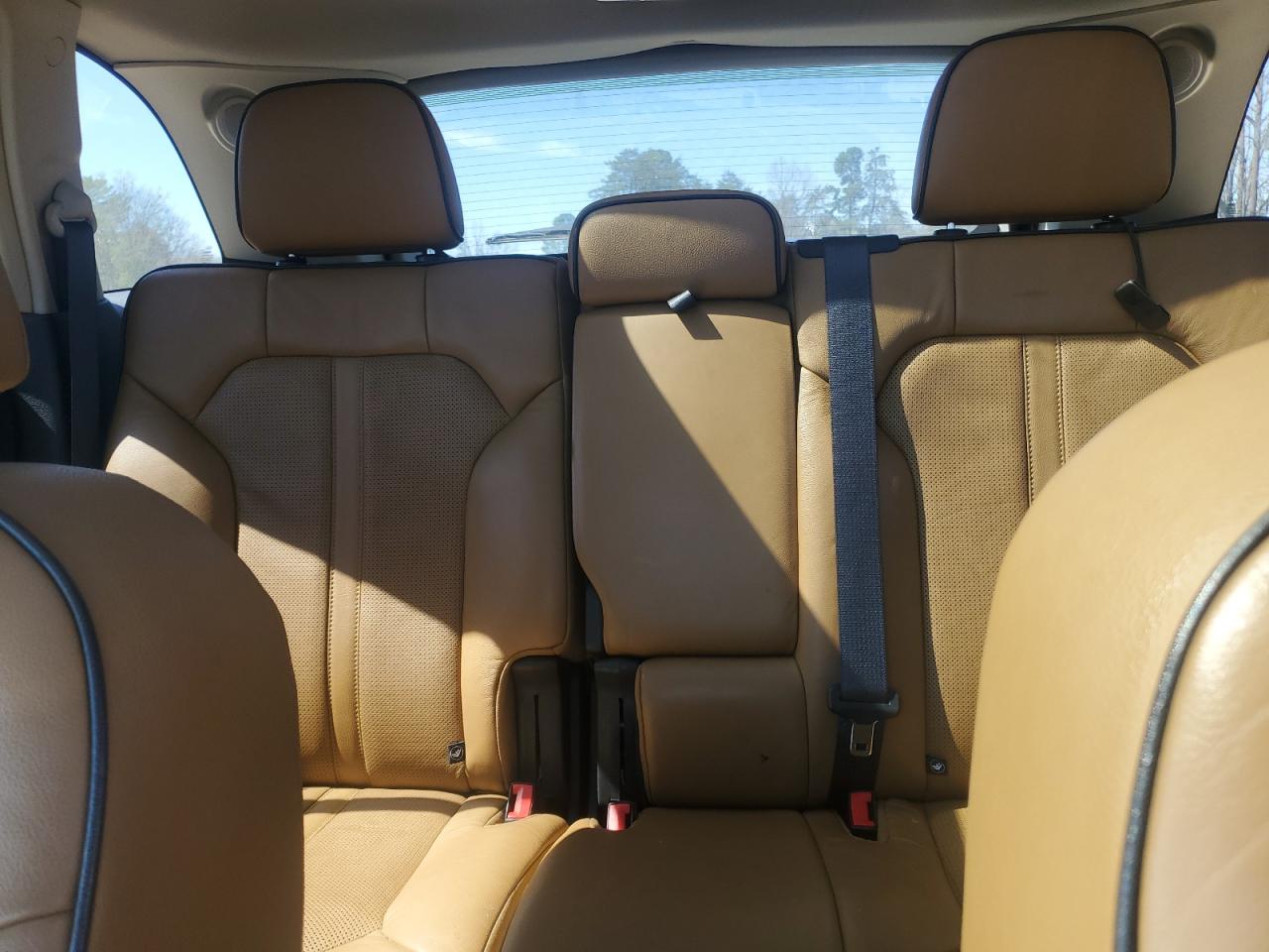 2013 Lincoln MKX - Image 10