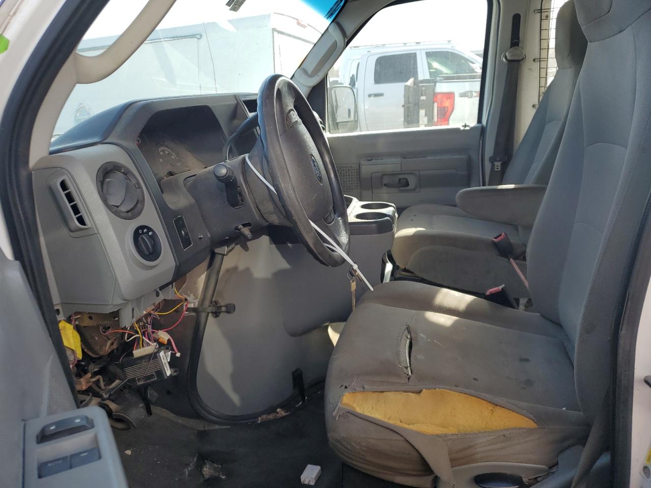 2014 Ford Econoline - Image 7