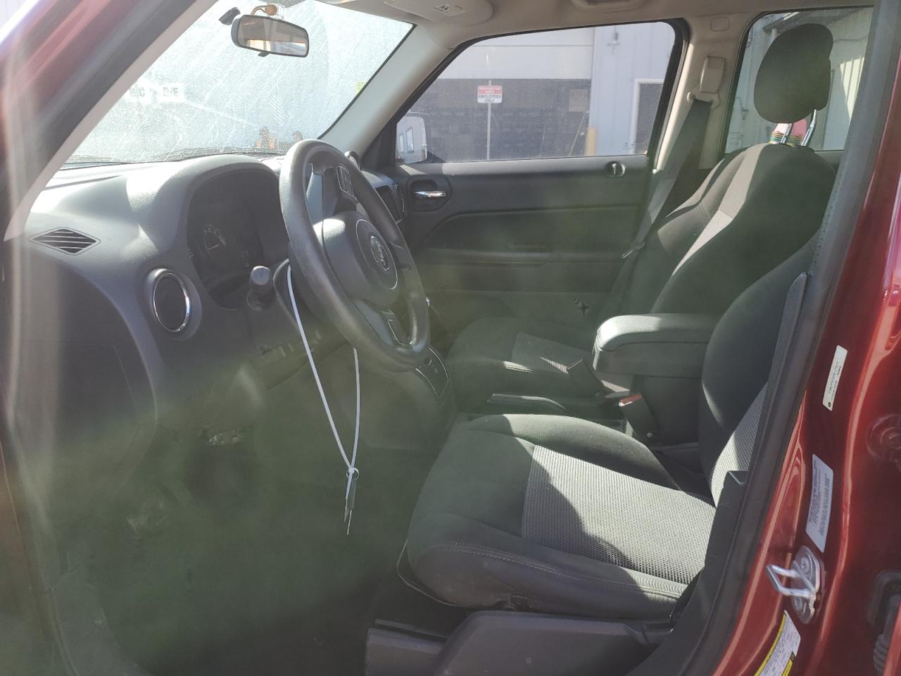 2015 Jeep Liberty (Patriot) - Image 7