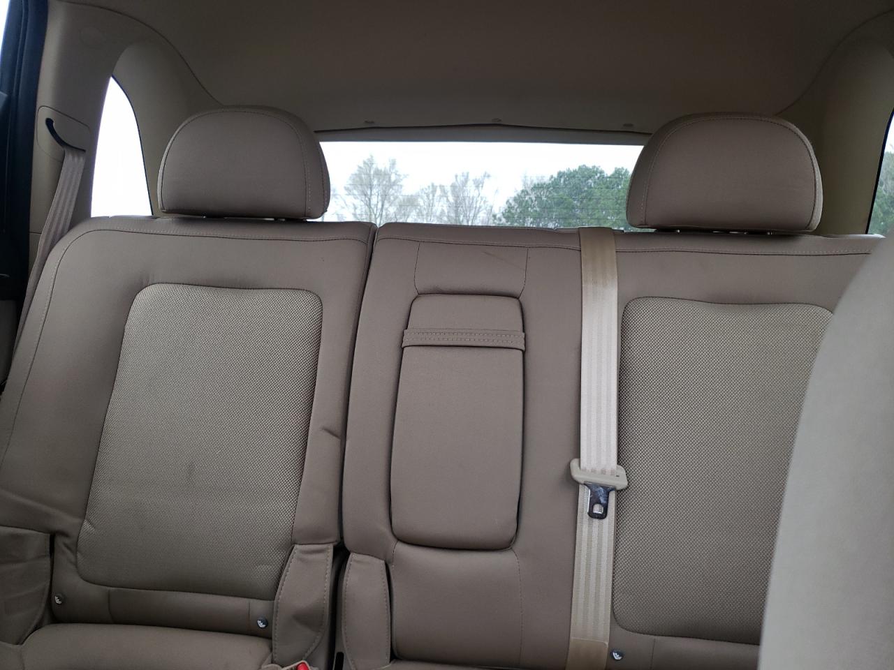 2009 Saturn VUE - Image 10