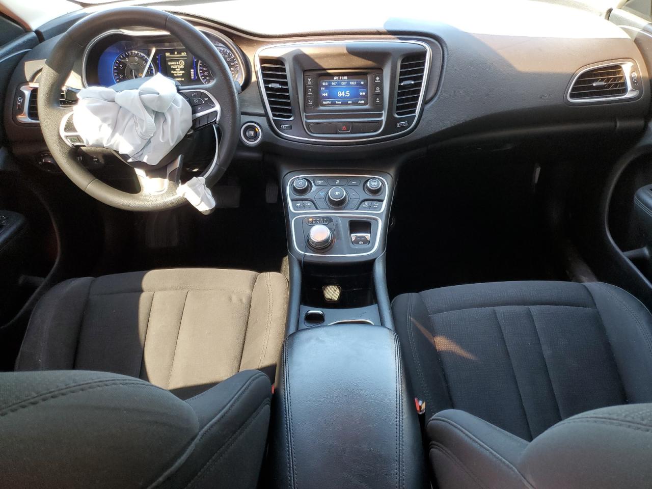 2016 Chrysler 200 - Image 8