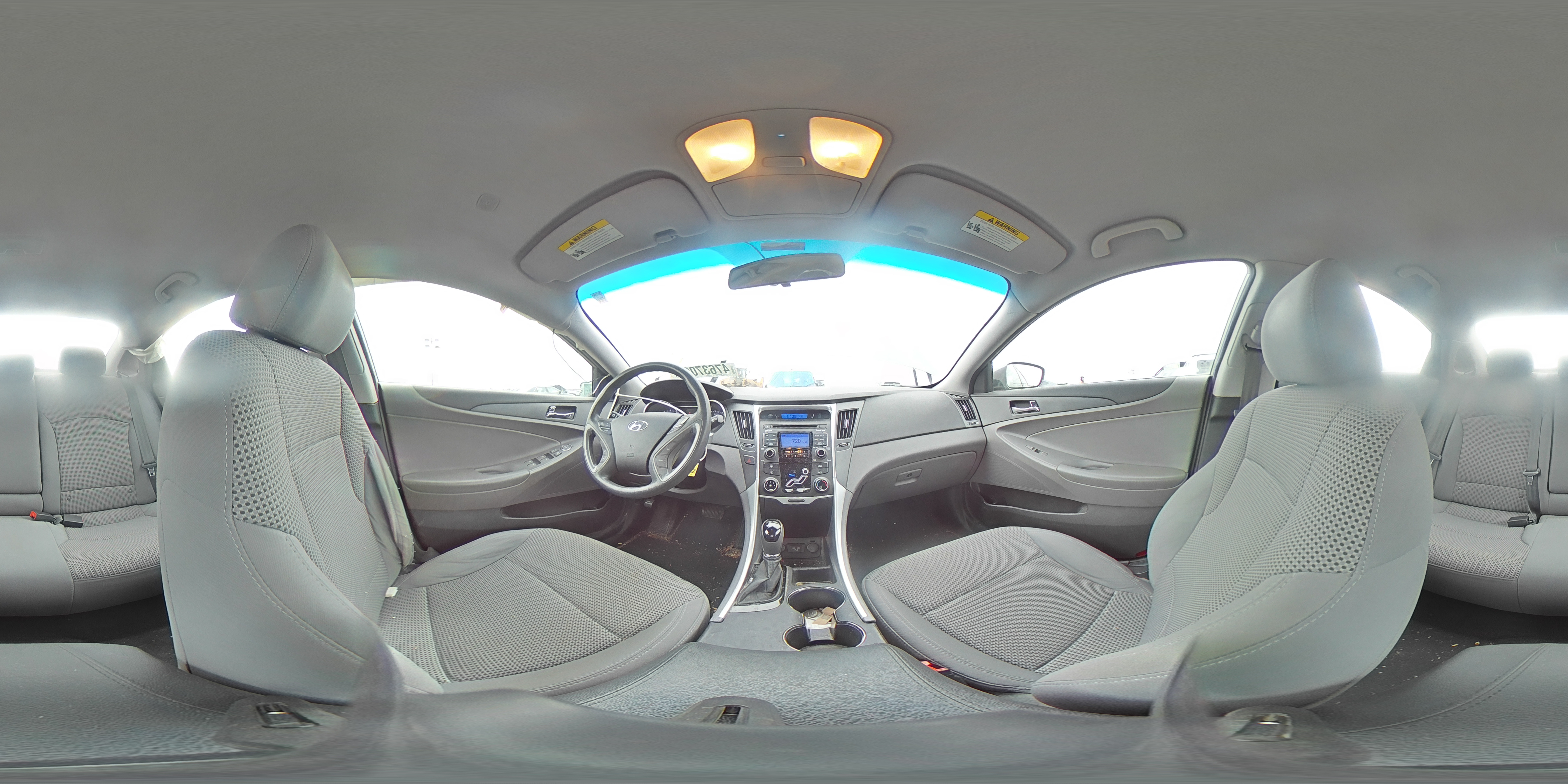 2011 Hyundai Sonata - Image 13
