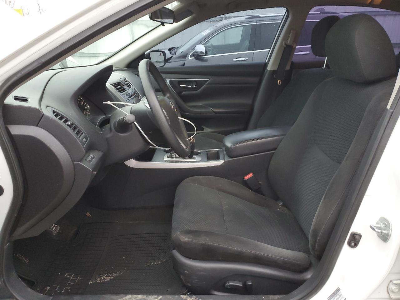 2015 Nissan Altima - Image 7
