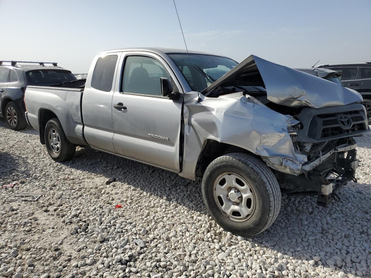 2015 Toyota Tacoma - Image 4