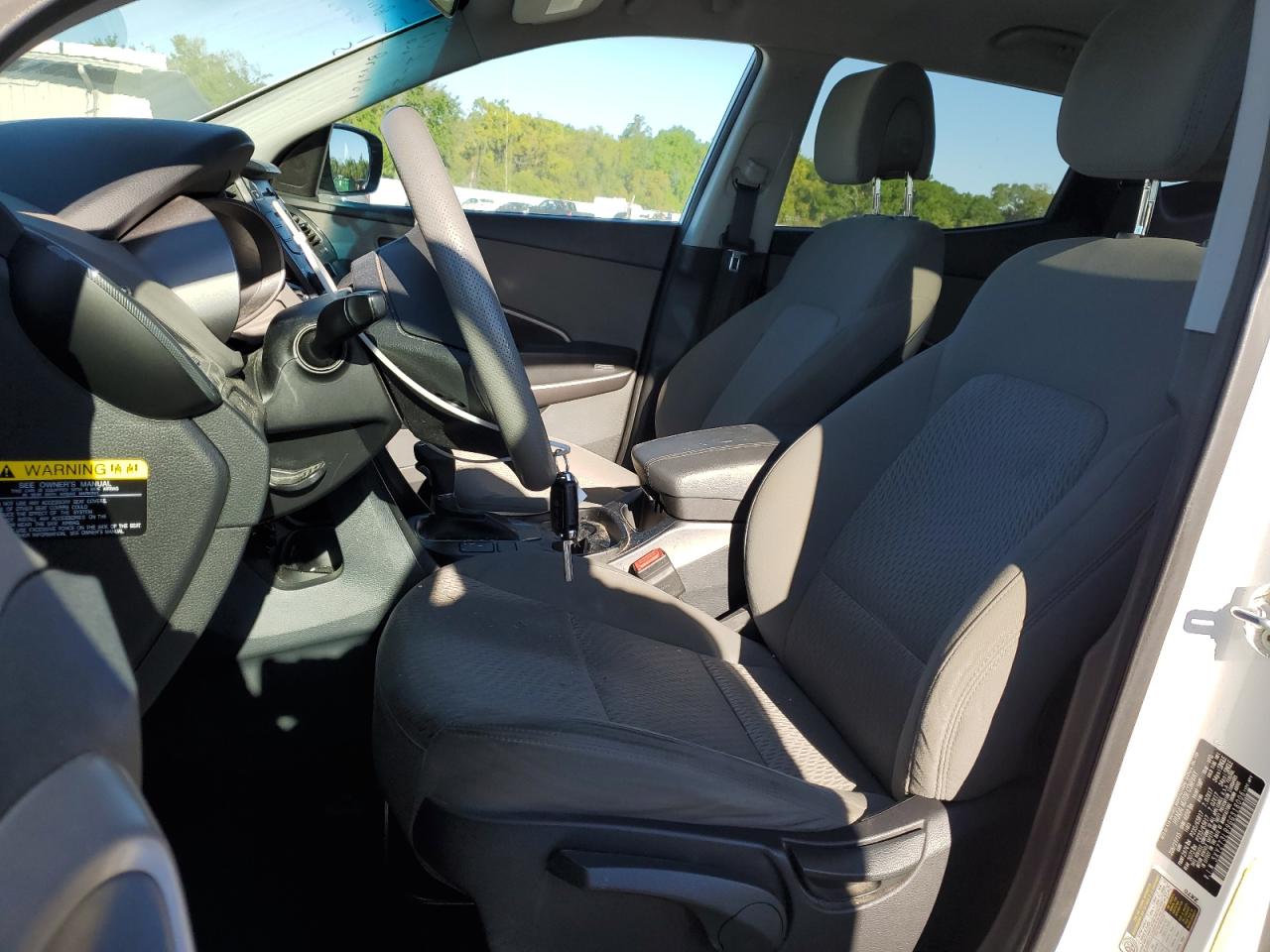 2016 Hyundai Santa Fe - Image 7