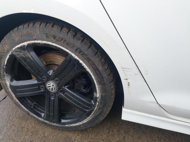 2016 VOLKSWAGEN GOLF R