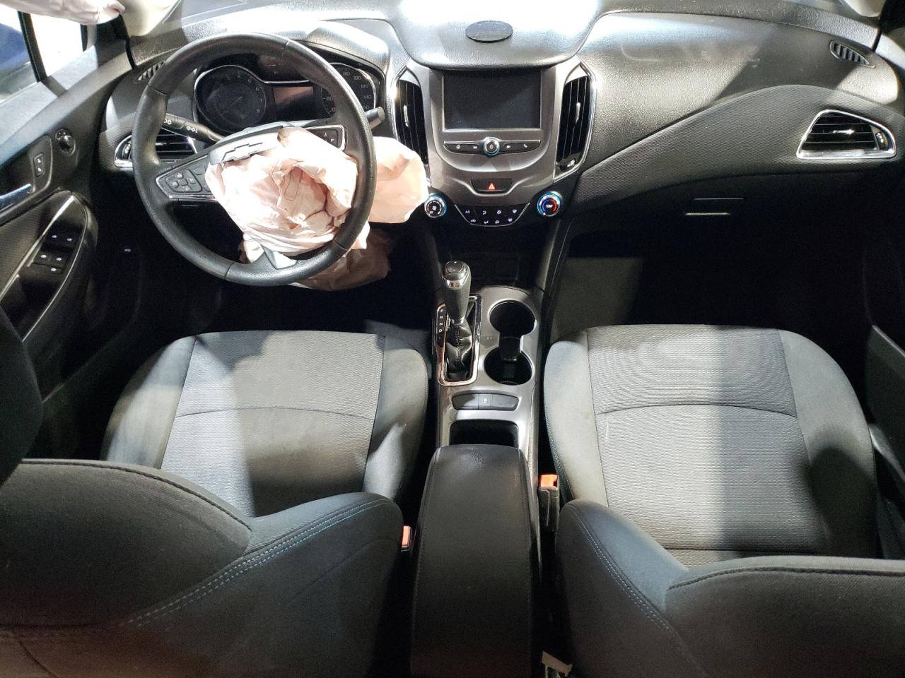 1G1BE5SM4J7235557 CHEVROLET CRUZE 2018