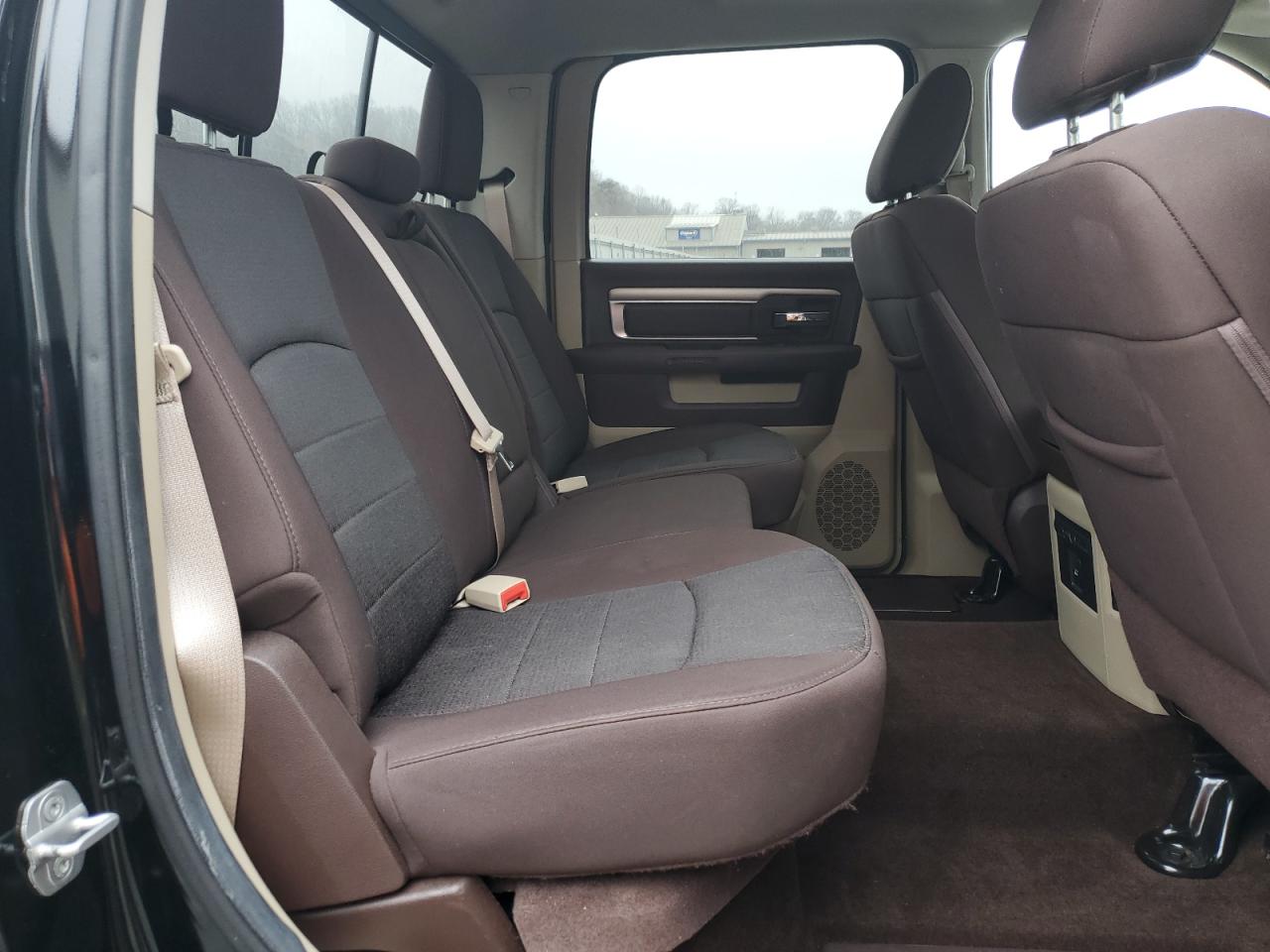 2013 RAM 1500 - Image 10