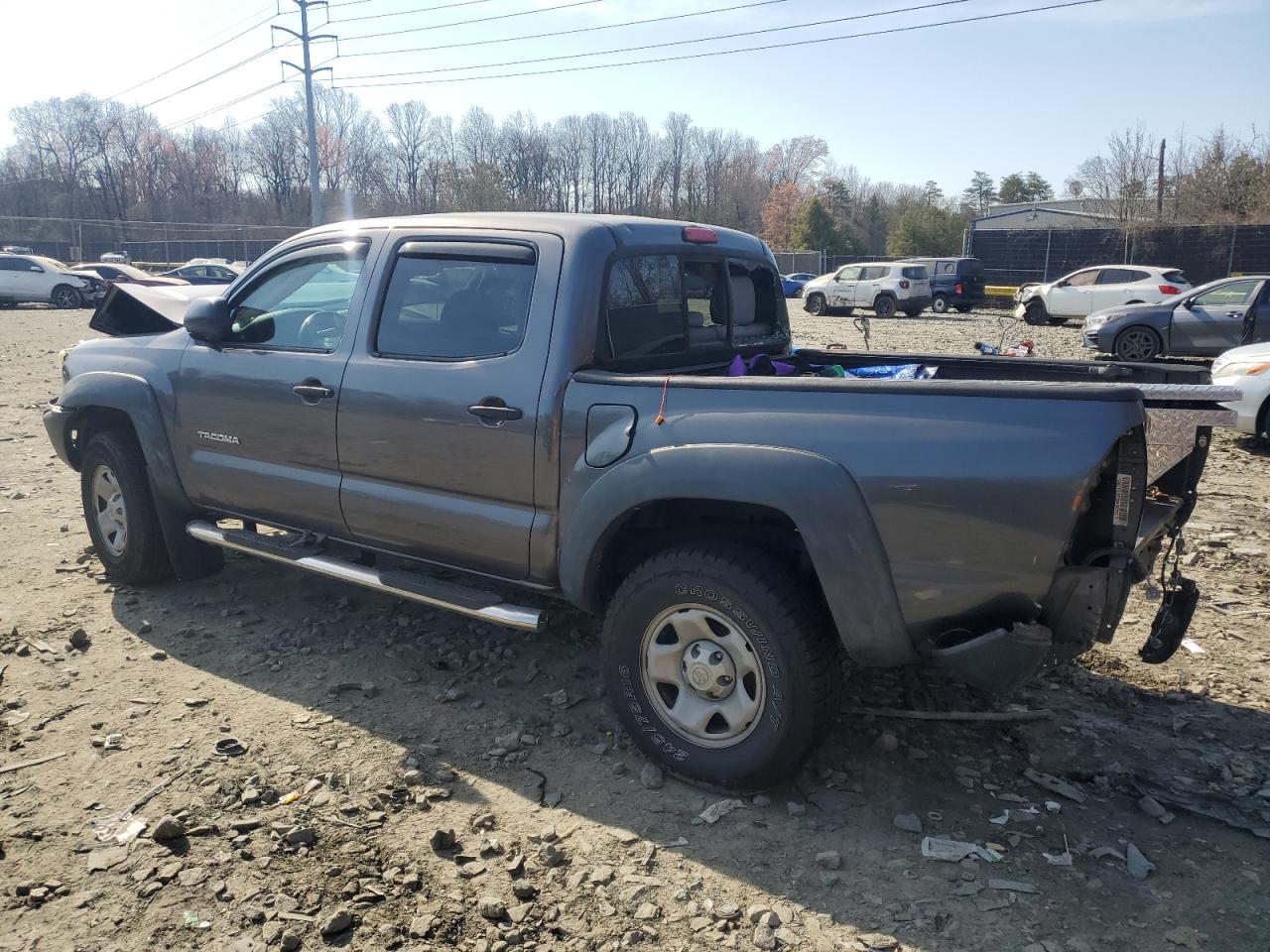 2015 Toyota Tacoma - Image 2