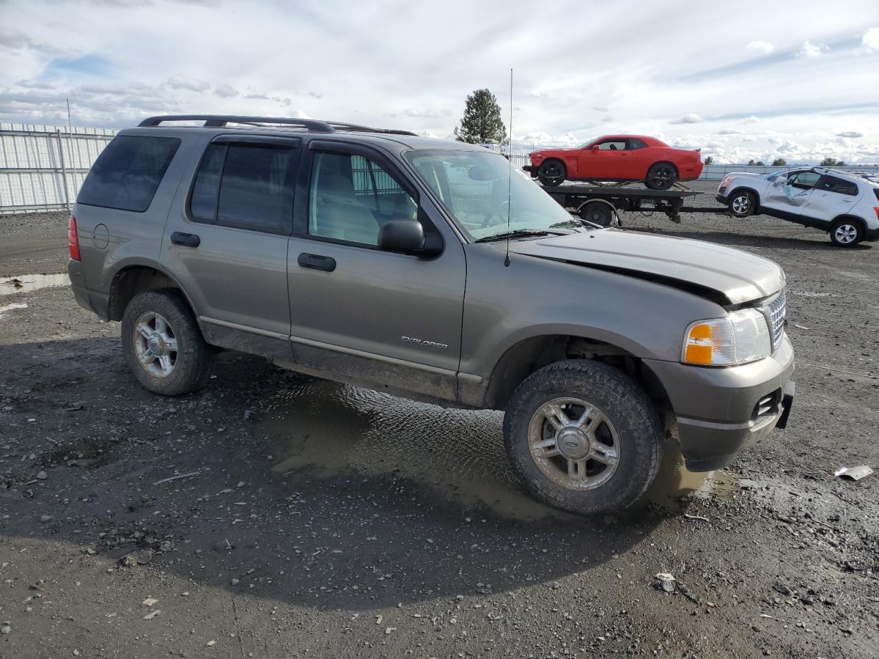 2004 Ford Explorer - Image 4