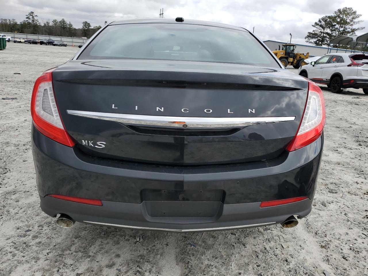 2015 Lincoln MKS - Image 6