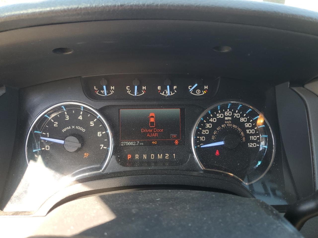 2011 Ford F-150 - Image 10